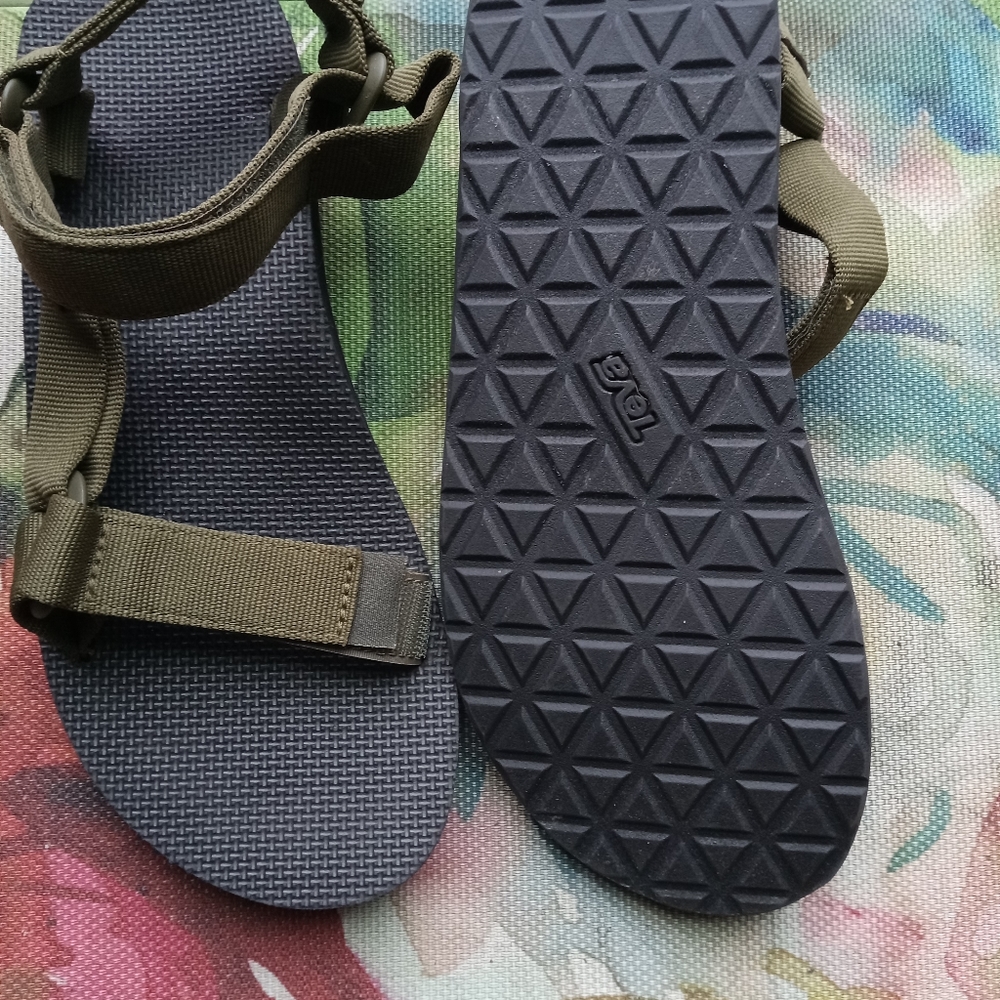 Sandals - Picture 2 of 5